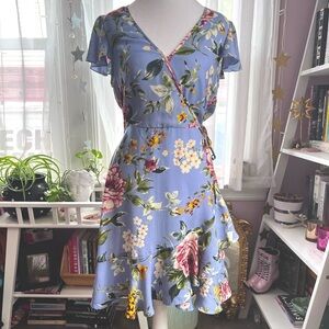 ✨💖HP💖✨ Xhilaration Blue Floral Faux Wrap Sundress